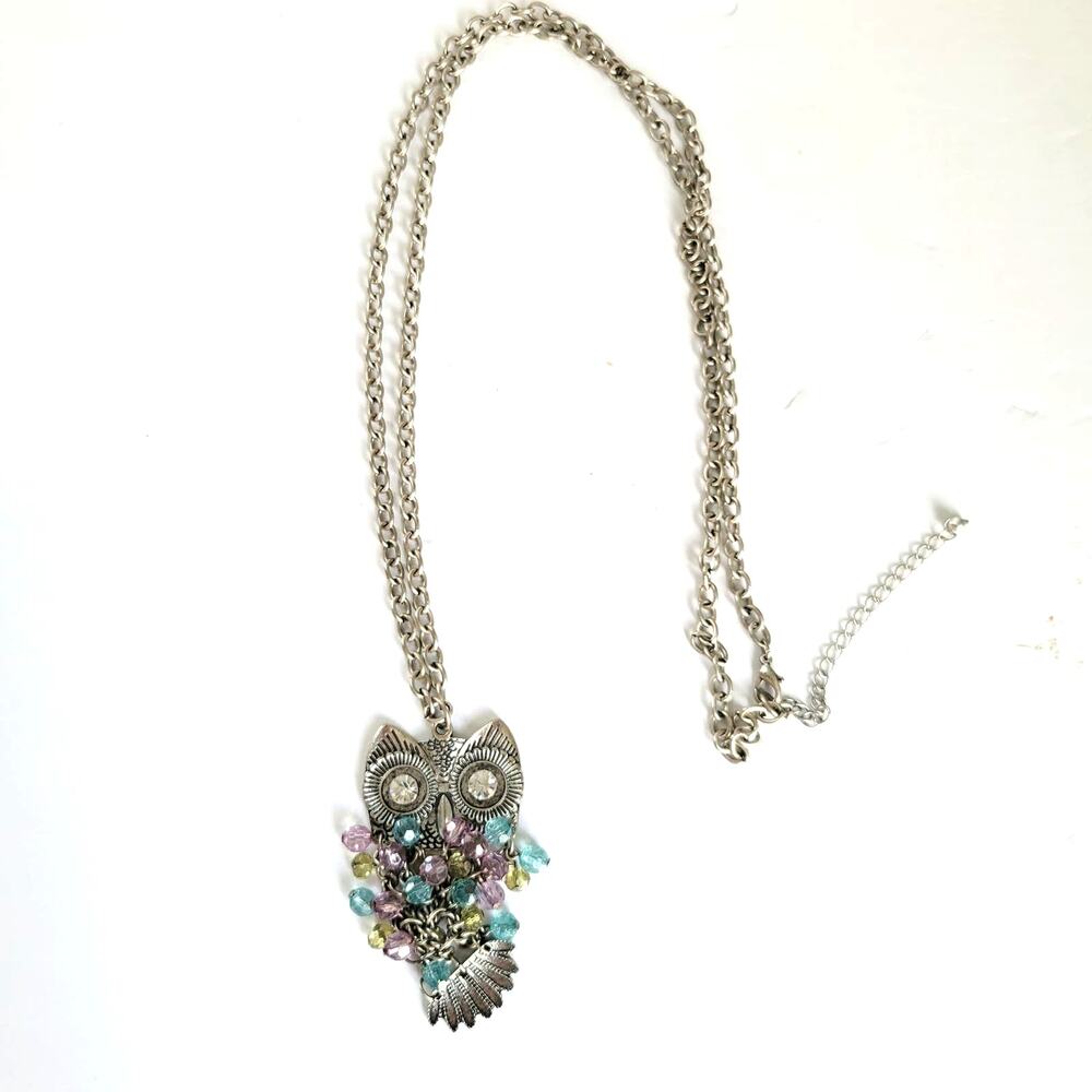 Vintage Owl Necklace Pendant Silver Tone Chain Rhinestone Eye Facet Bead Feather - Picture 2 of 6